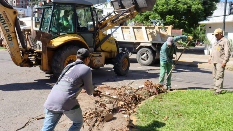 Reconstruyendo Resistencia: El Municipio comienza un nuevo operativo de saneamiento integral en toda la ciudad