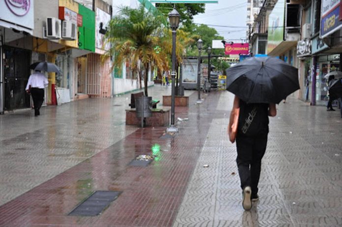 Las lluvias continuaran hasta el inicio del fin de semana, con alerta amarilla para varias ciudades