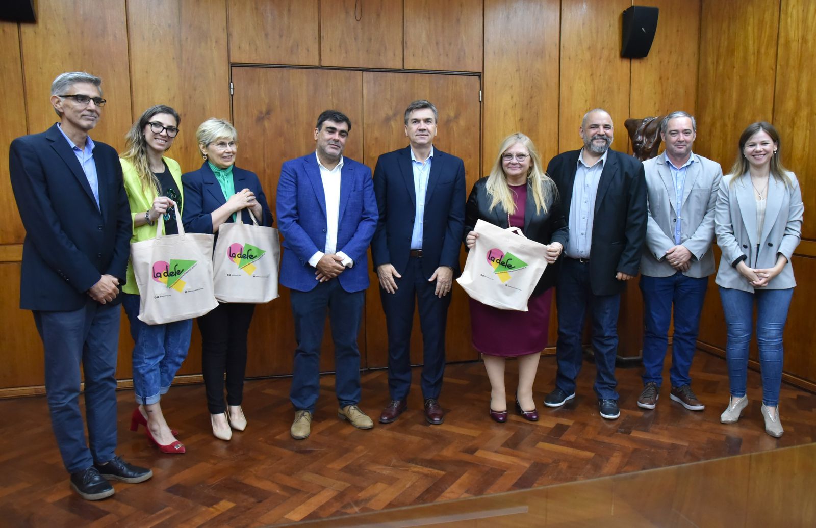 El gobernador Zdero, se reunió con el defensor adjunto de los derechos de los Niños Niñas y Adolescentes, Dr. Juan Facundo Hernández