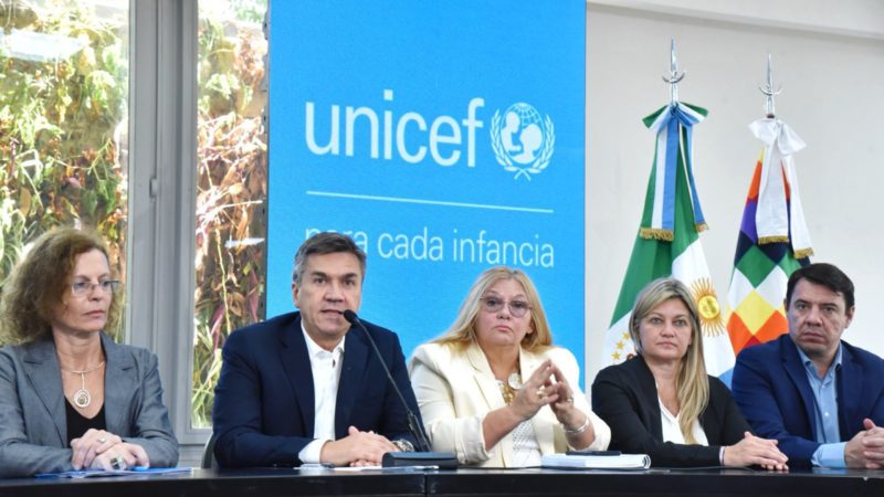 Zdero, junto a UNICEF Argentina, acompañaron la distinción a ocho localidades chaqueñas por el trabajo en el programa «MUNA»