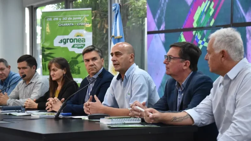 Zdero junto al Intendente de Charata:  «Es un orgullo poder acompañar esta edición de Agronea 2024 para el Sudoeste, para la provincia y la región»