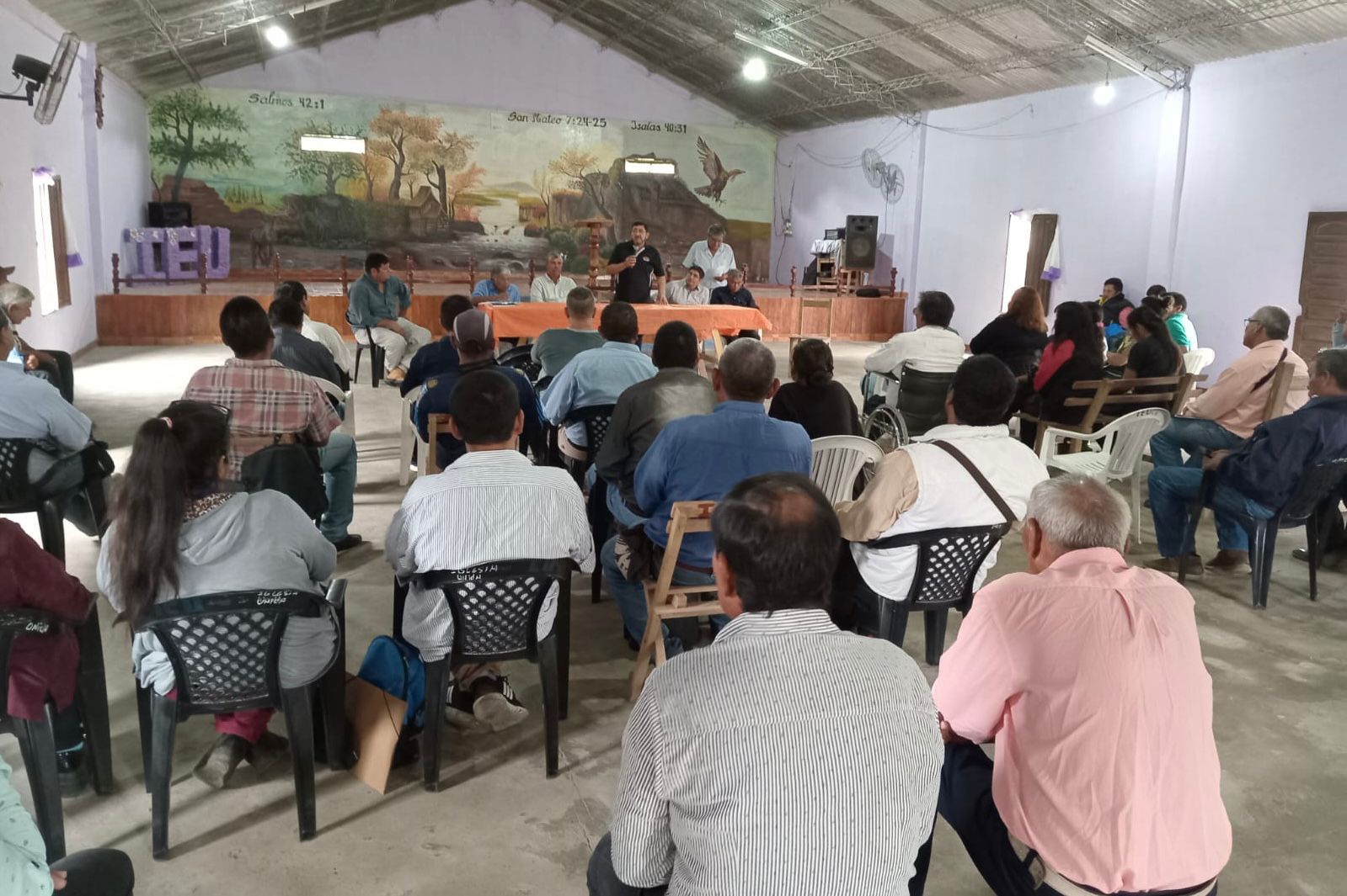El coordinador de Culto Pablo Paredes, mantuvo un encuentro con pastores de las etnias Qom, Wichi y Moqoit