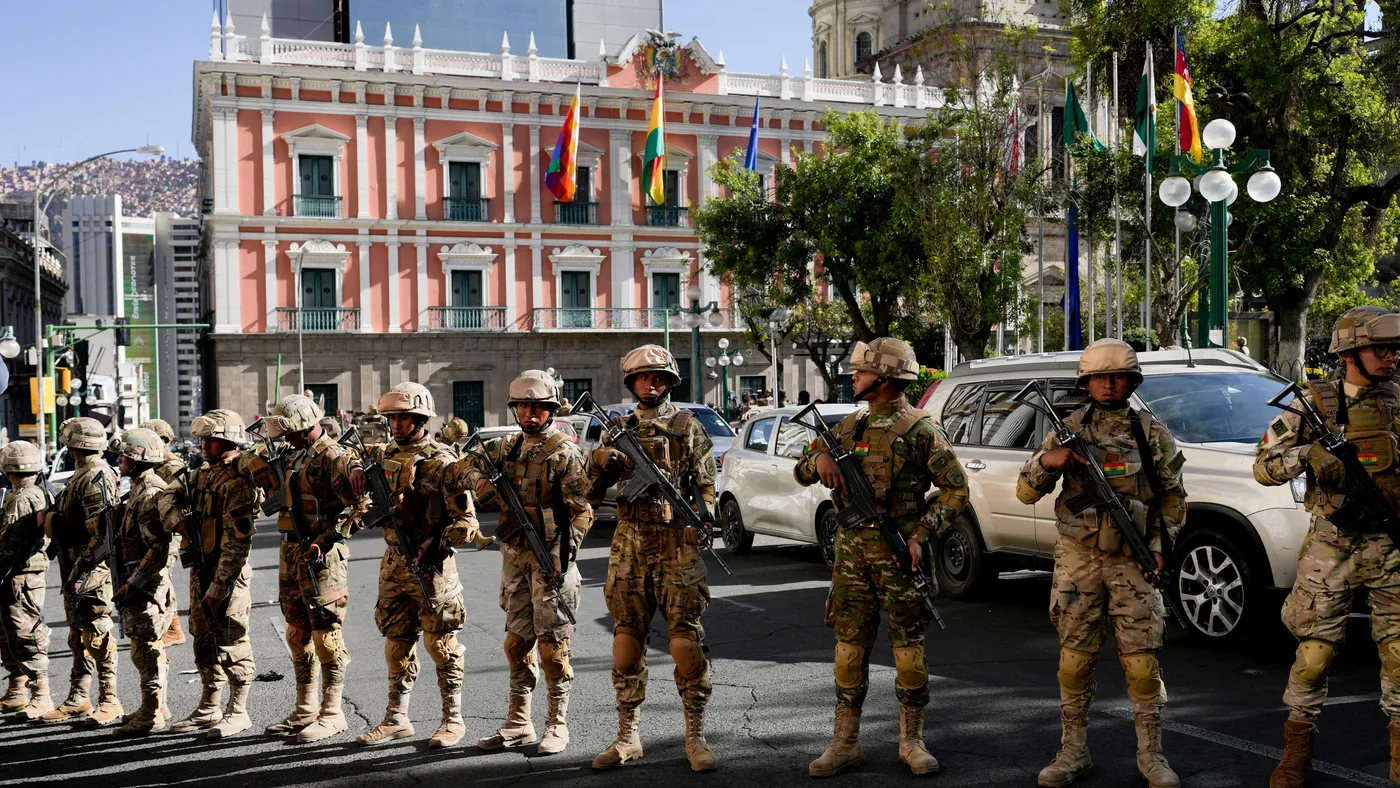 Intento de golpe de estado en Bolivia: Militares ingresaron armados al Palacio Presidencial