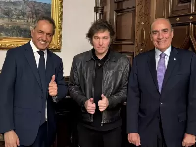 Odia al estado pero le gusta el dinero estatal | Los millones que Milei recibió de Scioli cuando era gobernador de Buenos Aires