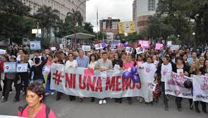 La Mesa Multisectorial Feminista, en su 9na. marcha «POR UNA MENOS»