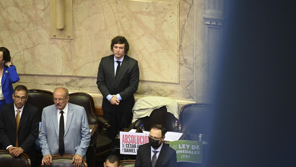 Aplastante derrota del gobierno en el Senado: con ayuda de Macri se aprobó por dos tercios el aumento a los jubilados