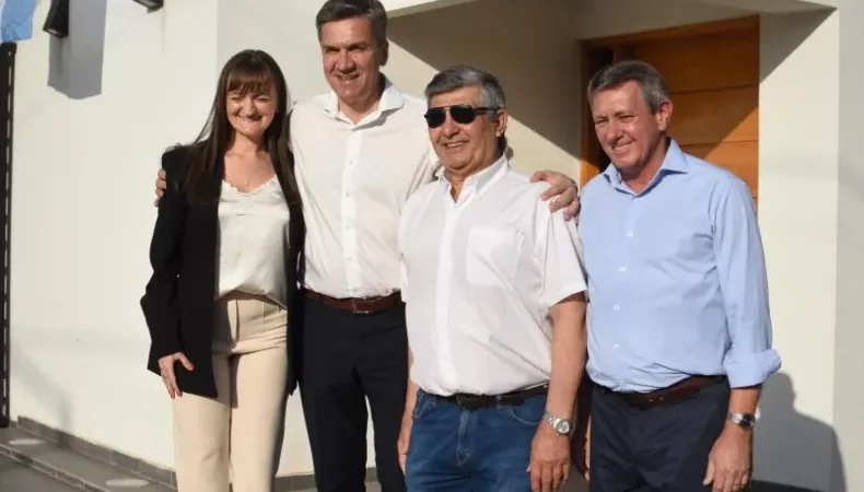 Zdero inauguró más cuadras de pavimento en Charata