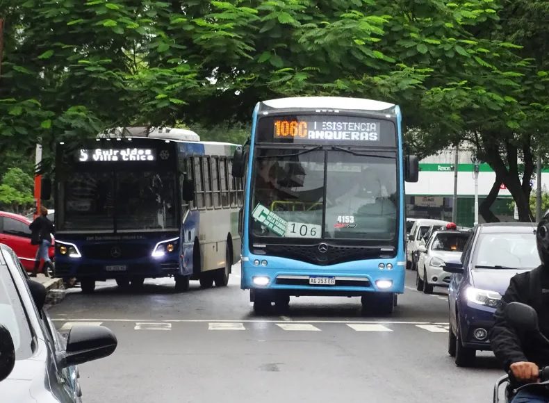 La Justicia ordenó dar marcha atrás con el aumento en el pasaje de colectivos