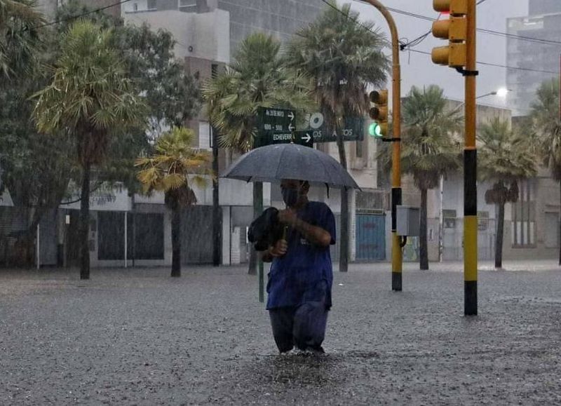 Continua el alerta amarillo por tormentas fuertes para cinco departamentos del Chaco 