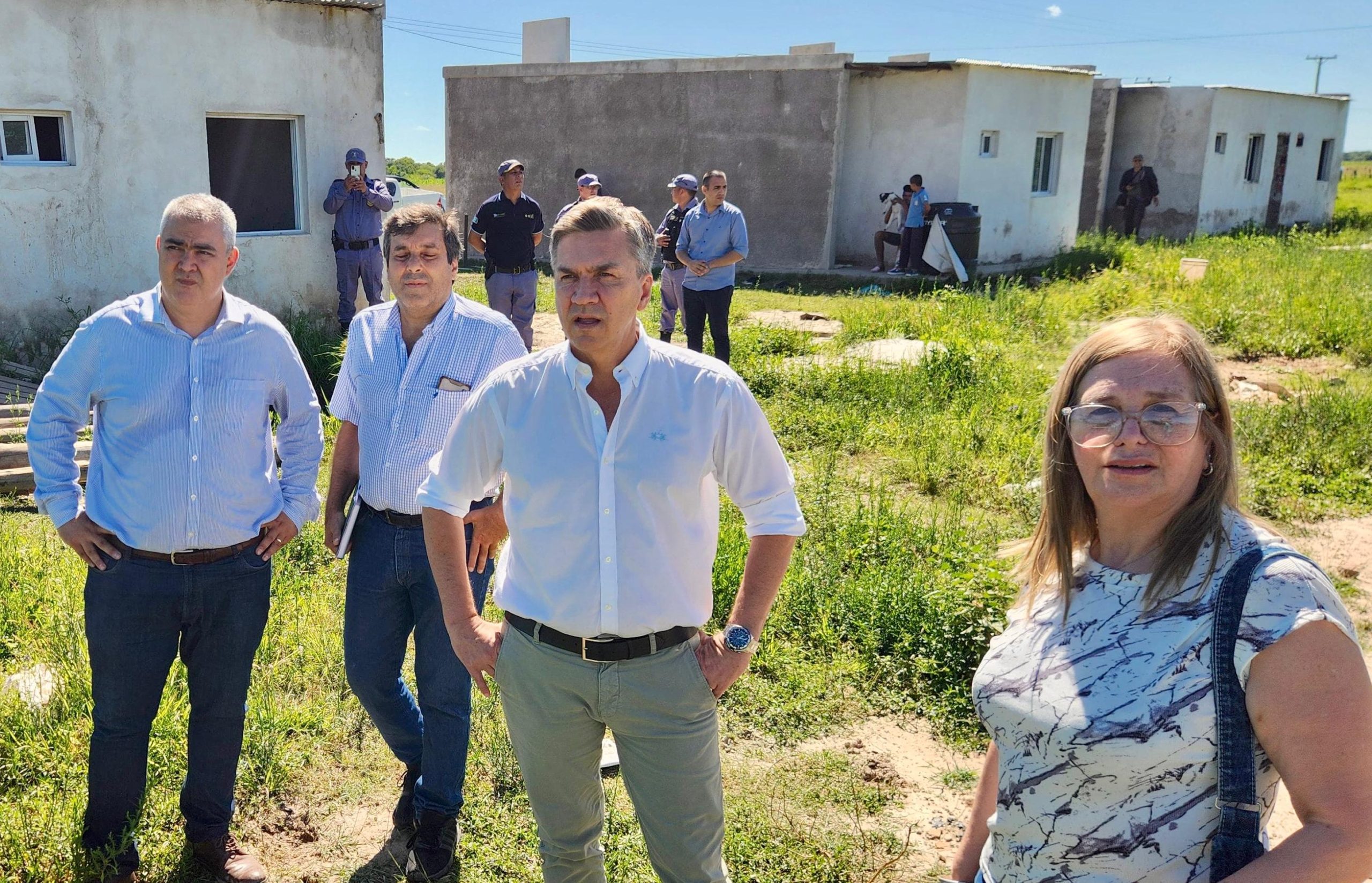 El gobernador Zdero encabezó un operativo cercano a Margarita Belen donde se donaron terrenos y viviendas: “Las tierras de Barraza las vamos a recuperar»