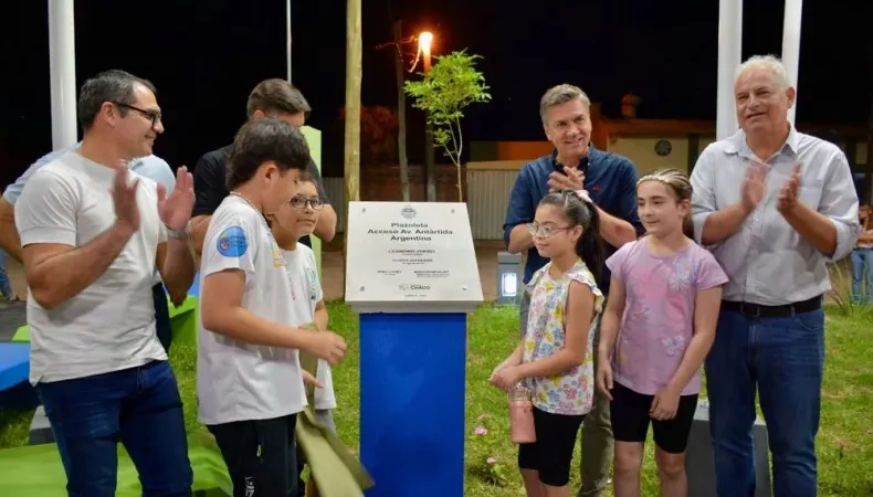 Zdero inauguró el nuevo acceso a Quitilipi y una plazoleta para la ciudad