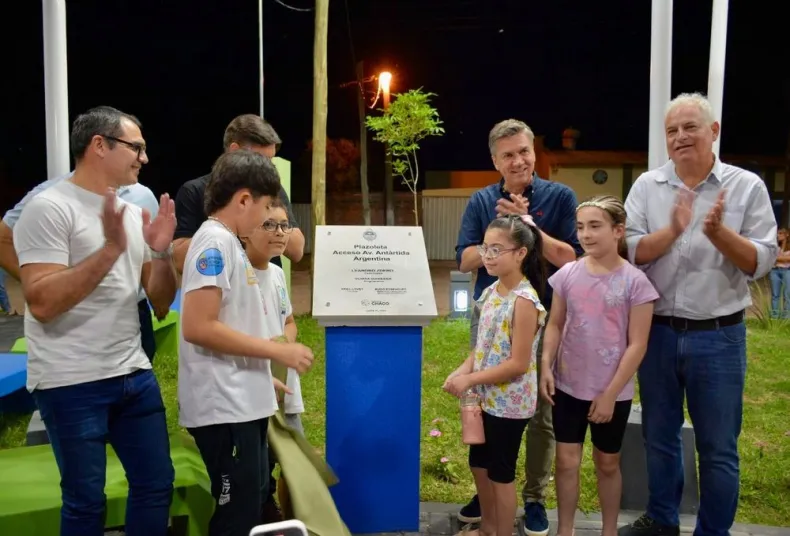 Zdero inauguró el nuevo acceso a Quitilipi y una plazoleta para la ciudad