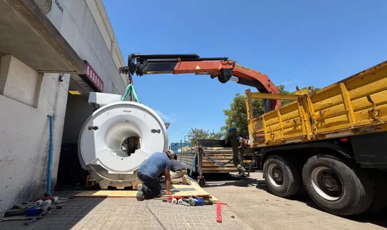 Instalan el primer resonador magnético en el Hospital Pediátrico «Dr. Avelino L. Castelán»