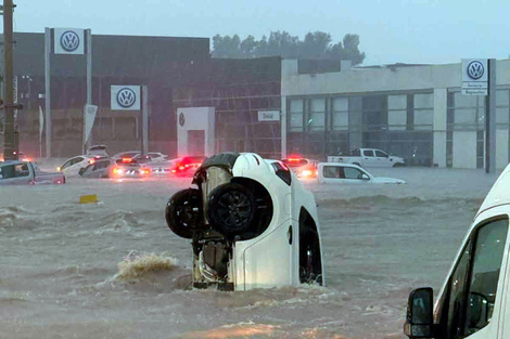 Ya son al menos diez los muertos en Bahía Blanca por el temporal de viento y lluvia