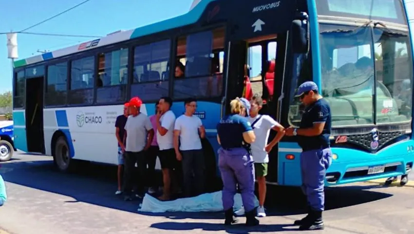 Hombre fallece atropellado por un colectivo de la linea 9 en Villa Rio Negro