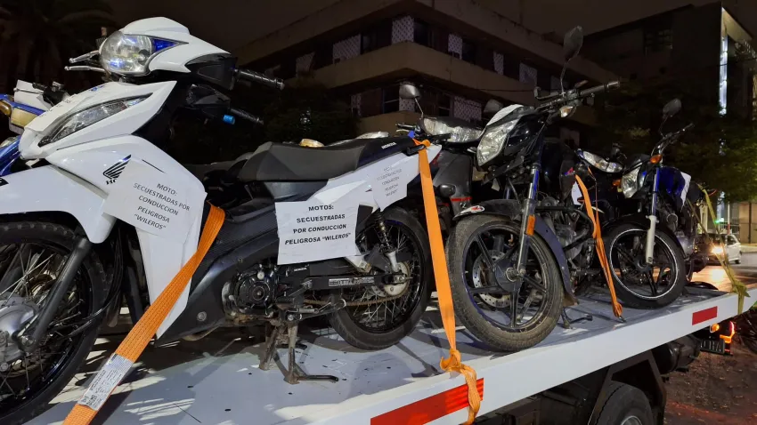 En operativo de fin de semana se secuestran 36 motocicletas y 8 automoviles por diferentes infracciones