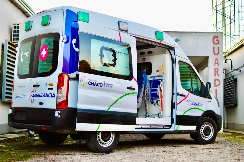 El Hospital de Fontana cuenta con una nueva ambulancia