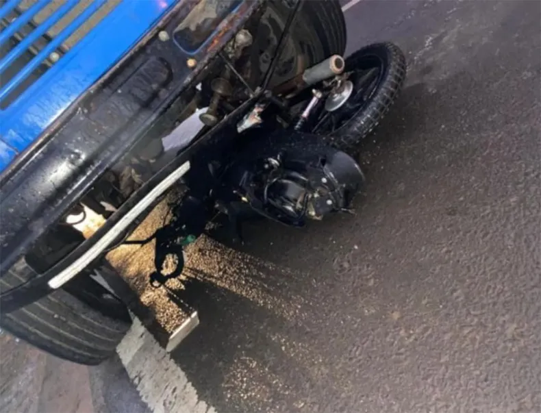 Un motociclista perdió la vida tras ser embestido por un camión sobre la ruta Nº 16