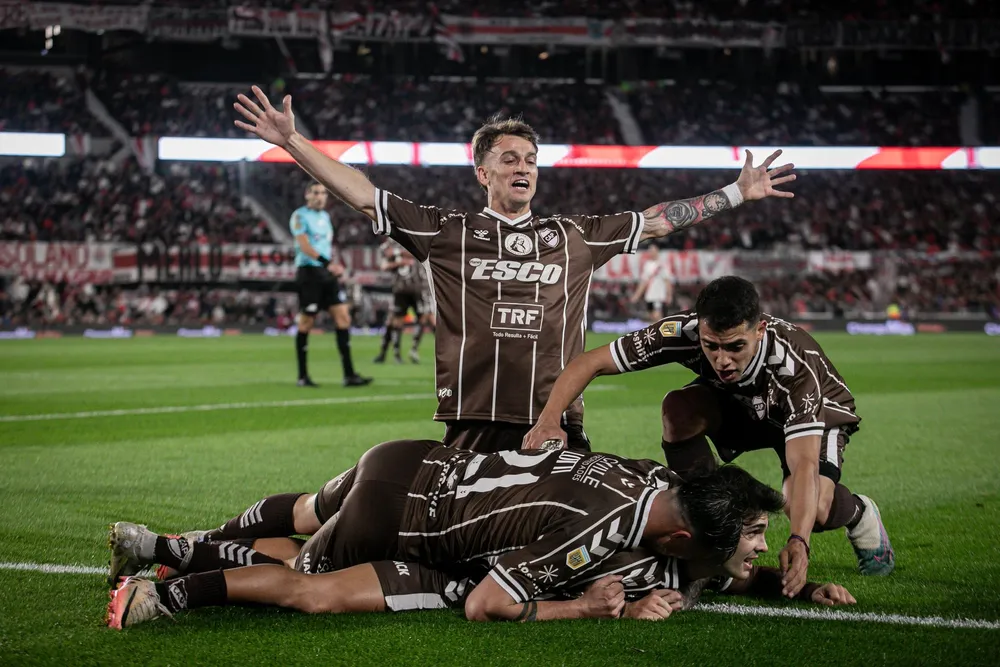 Batacazo en el Monumental: Platense eliminó a River en los penales