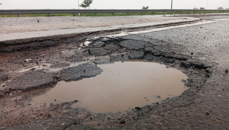 Ante el deplorable estado de la autovia de la Ruta Nº 16, vecinos se niegan a pagar el peaje