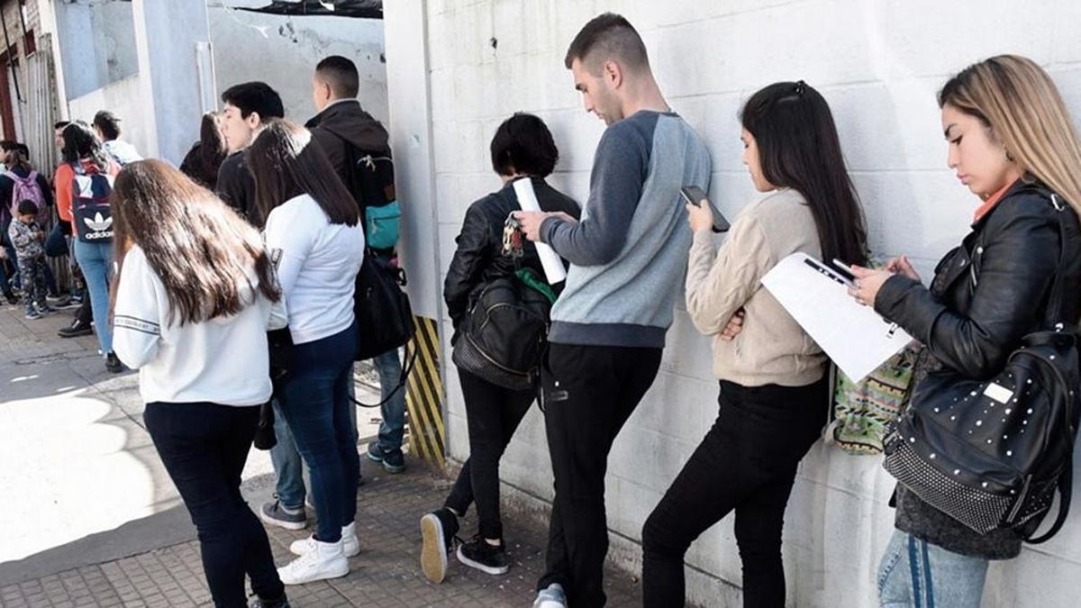 Los jóvenes lideran la desocupación, que trepó al nivel más alto en los últimos cuatro años