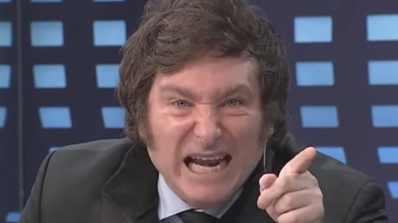 Entre risas, Milei anunció que vetará el aumento a Jubilados y la ayuda a los Discapacitados y atacó a senadores y gobernadores