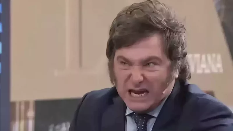 Milei reconoció que puede haber un salto del dólar y el riesgo país y culpo a los Gobernadores: «Quieren destruir al Gobierno Nacional»