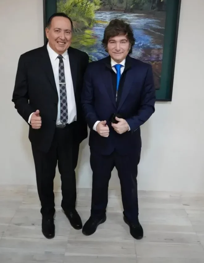 Y como lo blanquea?: El pastor de la Iglesia que inauguró Milei dijo que por un milagro convirtió 100 mil pesos en 100 mil dólares