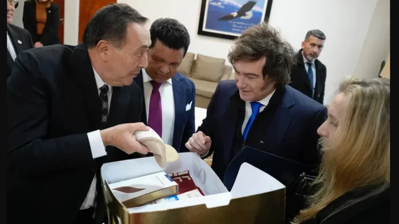 La Justicia Federal ya comenzó a investigar al Pastor Ledesma, su familia, entorno y lideres por supuesto lavado y blanqueo: Ahora dice que solo eran U$S 9.500 dolares, no U$S 95.000
