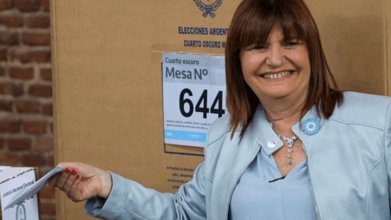 Patricia Bullrich al final será candidata a senadora nacional por La Libertad Avanza