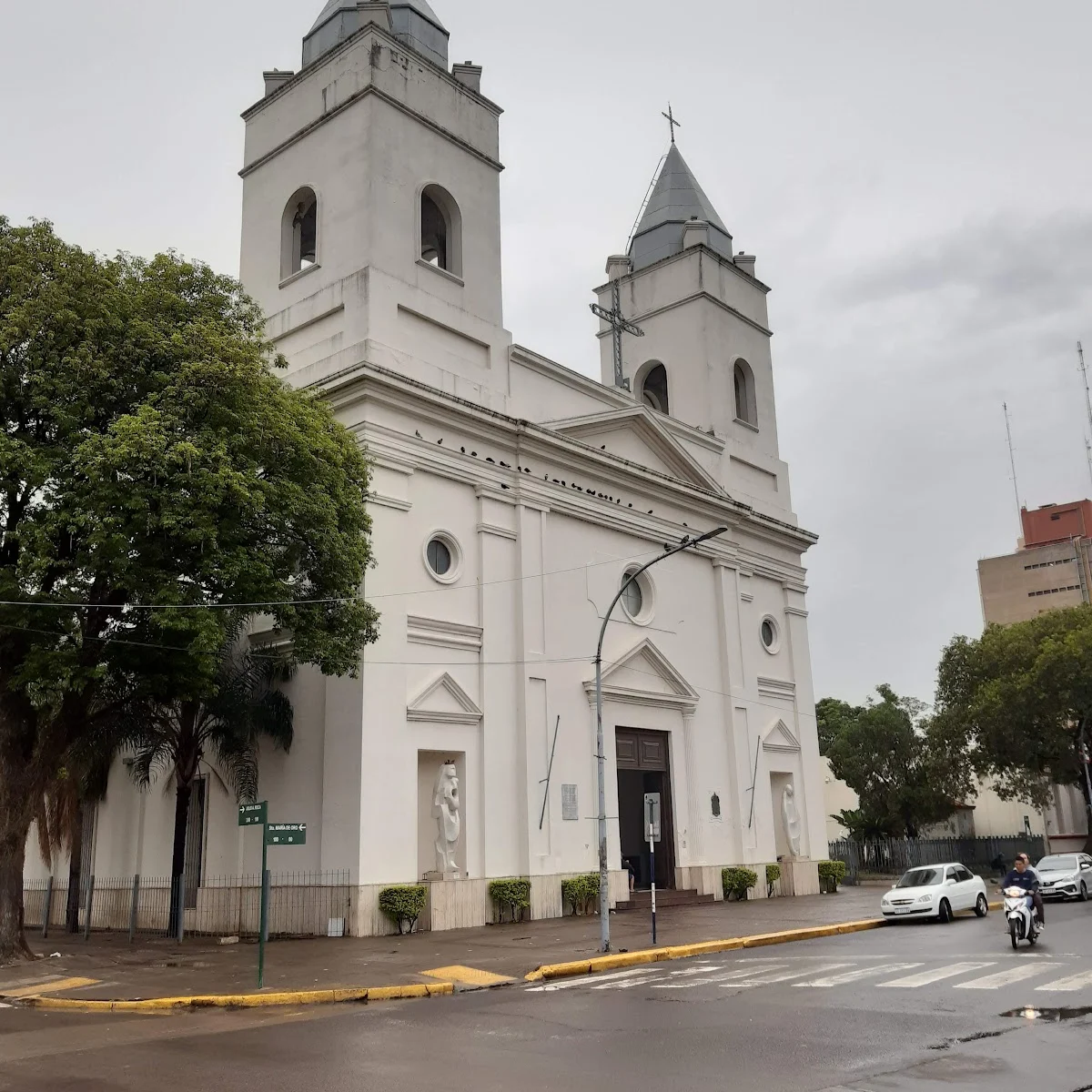 La Iglesia chaqueña se unió al pedido nacional: «En todo plan económico, cuidar el empleo y las fuentes laborales debe ser una prioridad indeclinable”