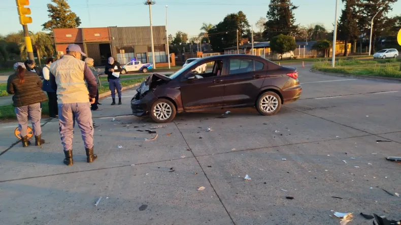 La Combi que trasladaba a Emerenciano y Cesar Sena sufre un accidente sobre la ruta N° 11
