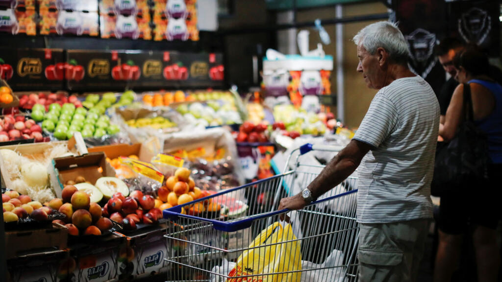 La inflación de julio se aceleró al 1,9% y acumuló 17,3% en lo que va del 2025