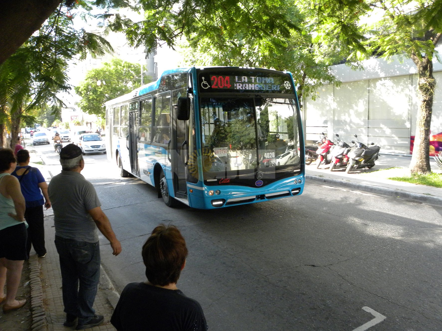 UTA levanta el paro y el servicio de colectivos retoma su curso normal
