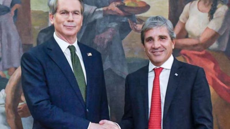 EEUU quiere contener a Milei y compra pesos y swap por u$s 20.000 millones