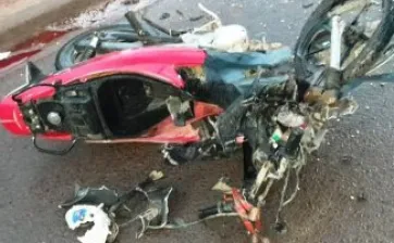 Choque entre dos motocicletas, termina con una de las conductoras fallecida