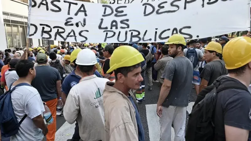 Desde que asumió Milei, casi 300 mil personas pidieron el seguro de desempleo