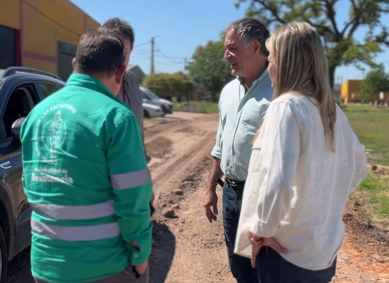 El gobierno provincial, el Municipio de Resistencia y Sameep y Secheep realizan tareas para propiciar una mejor calidad de vida en el barrio Quebracho