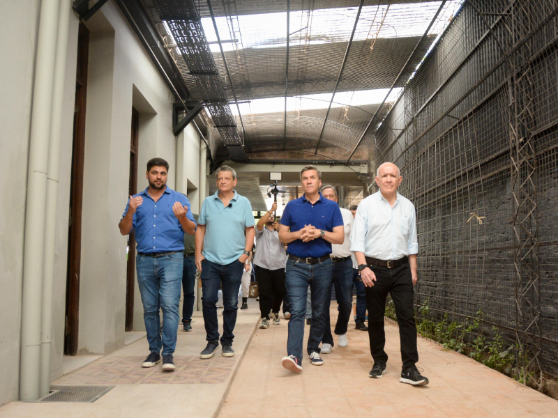 Zdero supervisó los trabajos del nuevo paseo gastronómico “Recreo” en Resistencia