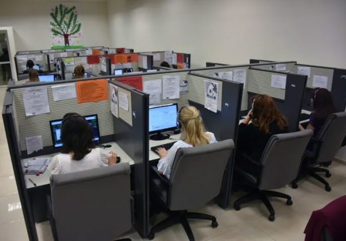 Preocupante: Más de 180 trabajadores fueron despedidos en los últimos tres meses en los call centers del Chaco