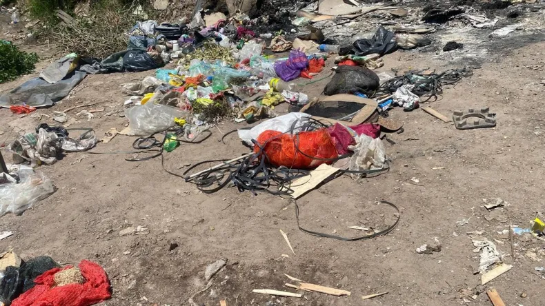 Resistencia: multaron y secuestraron el camión de un verdulero por arrojar basura en la vía pública