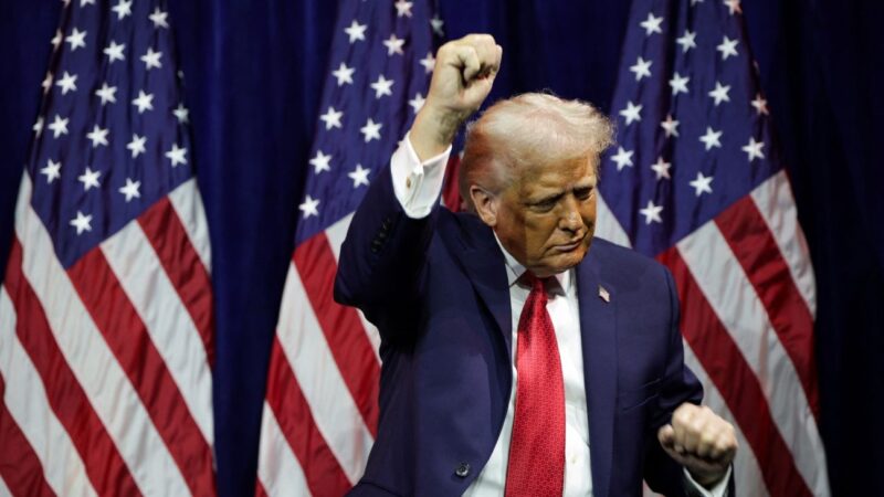 Donald Trump lanzó una dura advertencia: «No habrá más petróleo ni dinero para Cuba»