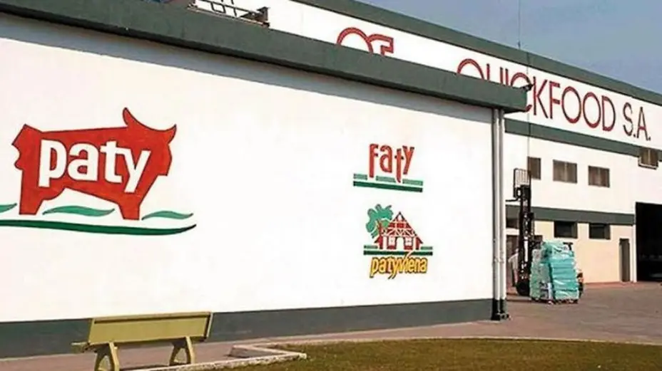 Siguen cerrando industrias: El frigorífico de la hamburguesa Paty debe $30.000 millones y suspendió 450 empleados