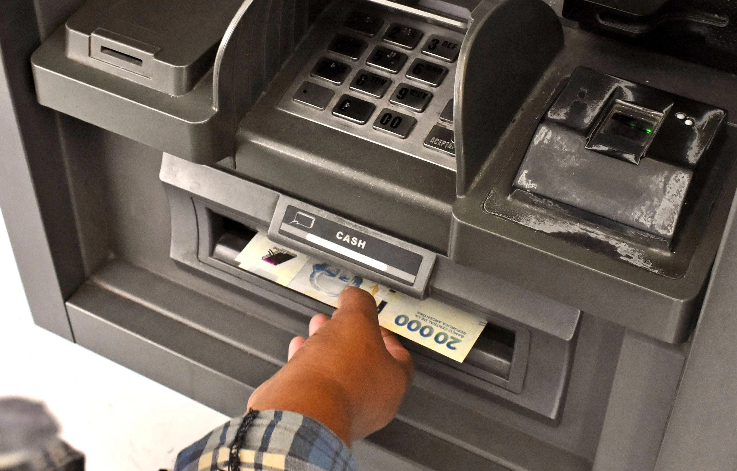 El 2 y 3 de febrero el gobierno pagará sueldos a empleados estatales