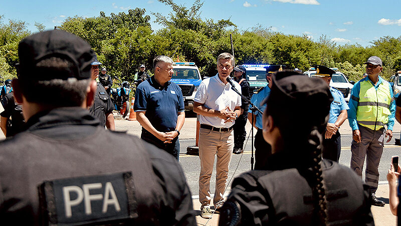 Zdero lanzó el operativo “Frontera Húmeda” desde Puerto Eva Perón para reforzar la seguridad y combatir el narcotráfico