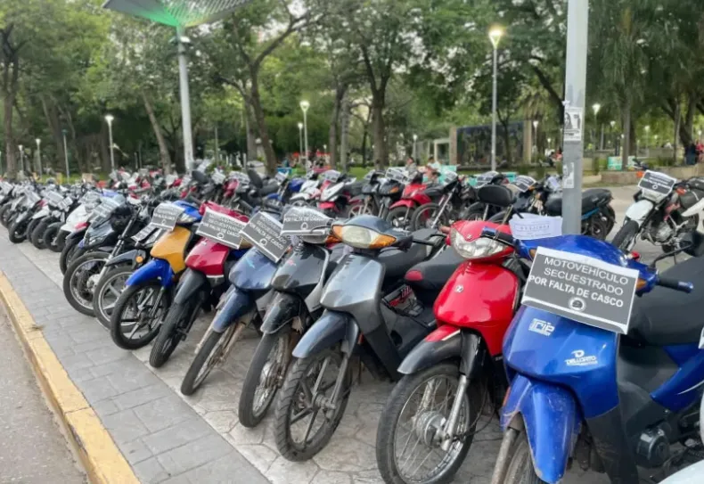 Operativos policiales en Chaco: secuestraron 523 motos, un auto y demoraron a casi 390 personas