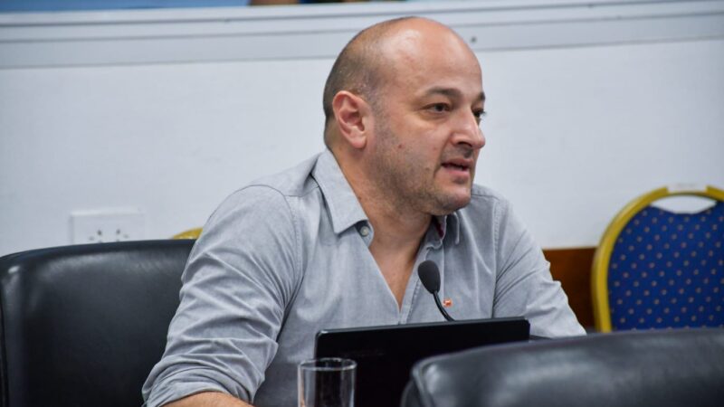 RÉCORD MUNDIAL EN RESISTENCIA: EL CONCEJAL BOLATTI DENUNCIA ALQUILERES MILLONARIOS DE MAQUINARIA «FANTASMA»