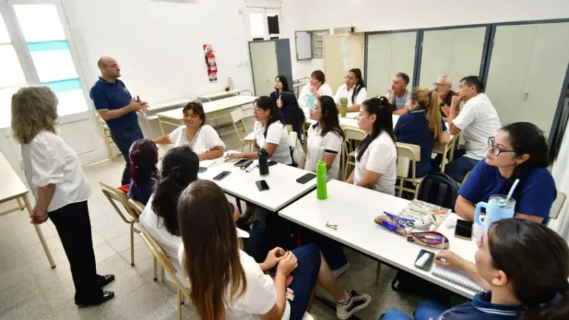 Chaco puso en marcha el Ciclo Lectivo 2026: regresan los docentes y comienzan las capacitaciones