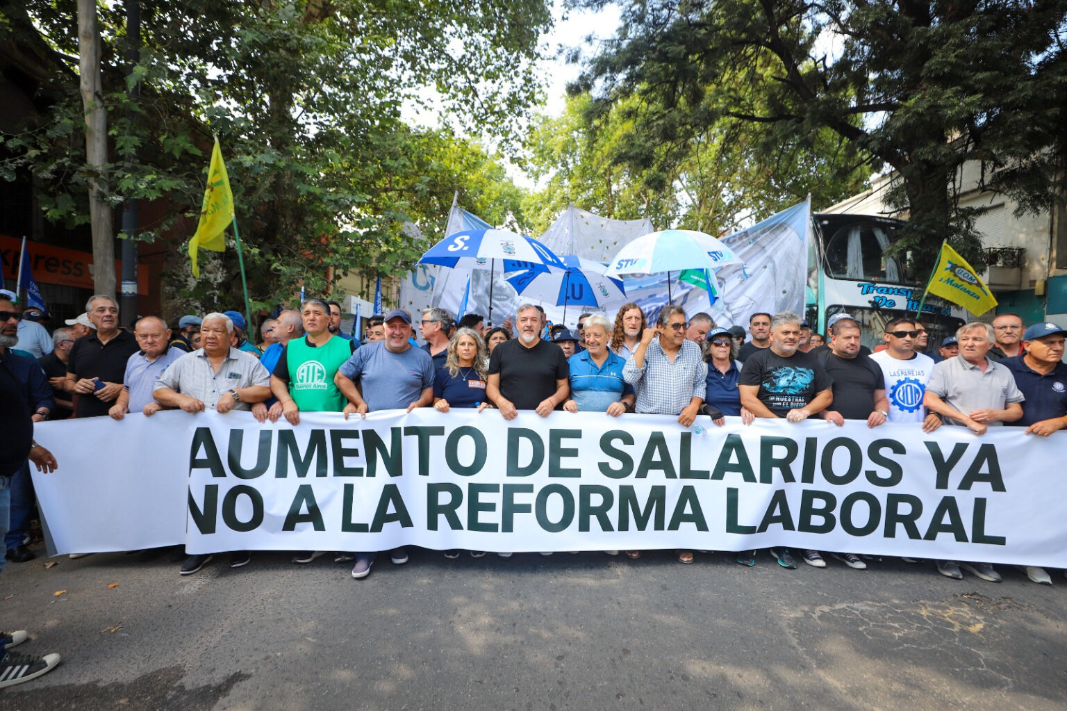 Reforma laboral: la CGT se moviliza al Congreso este miércoles sin convocar a un paro general
