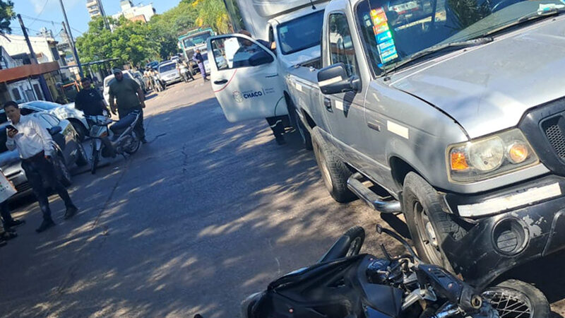 Tragedia en Resistencia: una niña de 12 años murió en un choque entre una moto y un camión